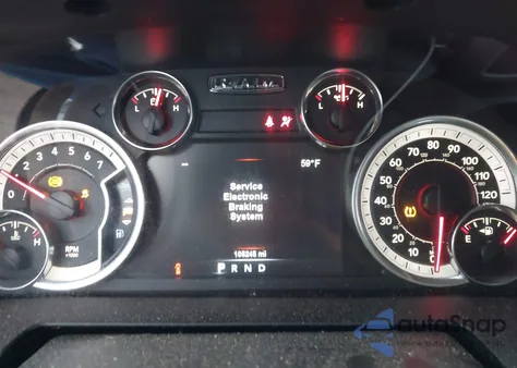 2018 Ram 1500 Big Horn 4X4 5'7 Box z USA, uszkodzony, nr VIN 1C6RR7LG9JS117149